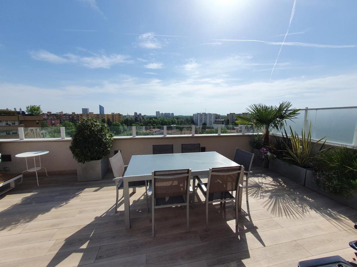Ferienwohnung Penthouse F8 - Panoramic Terrace, View Two Towers Bologna Exterior foto
